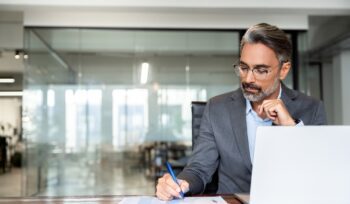 How to Write a Sales Process Manual when you Franchise Your Business to Teach Franchisees how to Sell