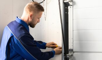 How to Franchise a Garage Door Business and the Benefits of Franchising a Garage Door Business
