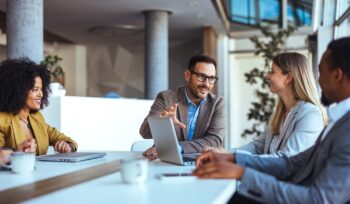 What is the Difference between a Dealership and a Franchise Model?