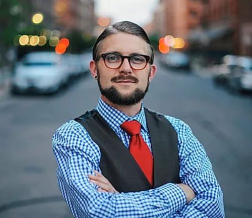 Russell Kinsey Franchise Lawyer - Helping Franchise Systems Navigate State Registration and Regulatory Compliance